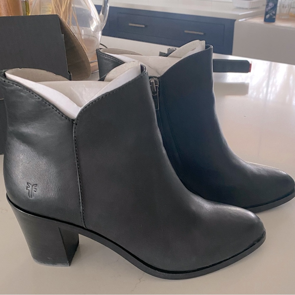 Frye Noelle Ankle Boot